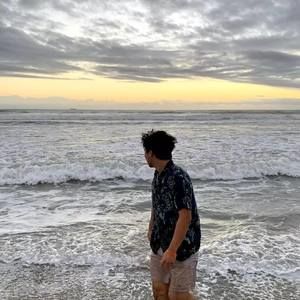 Meet your Posher, Alex